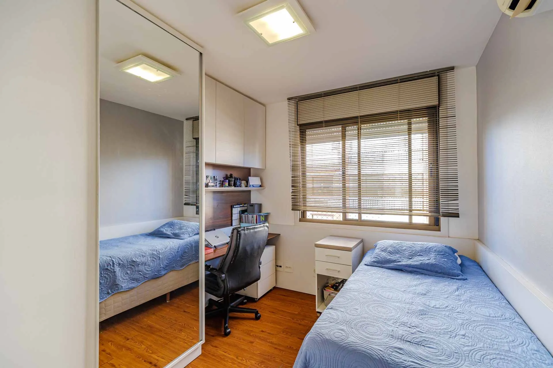 Imagem Apartamento para Venda - 93.43m², 3 dormitórios, sendo 1 suites, 2 vagas - Teresópolis