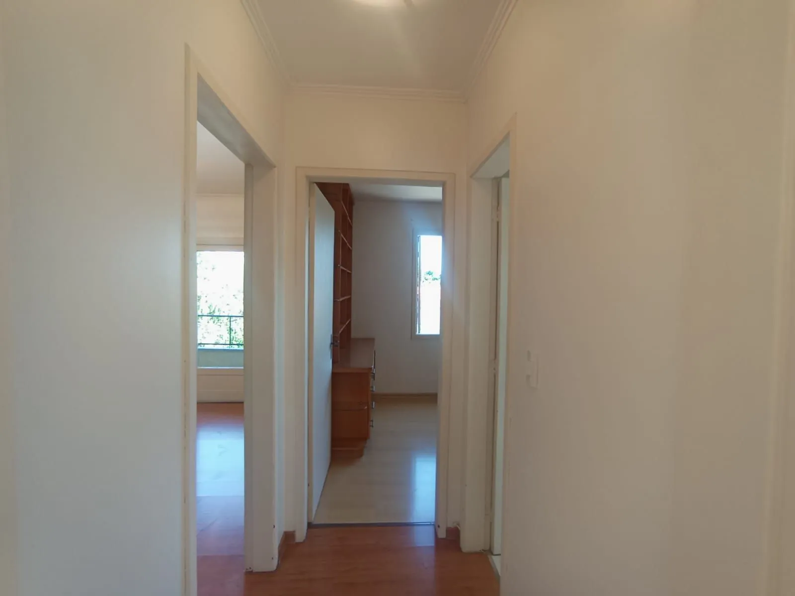 Imagem Apartamento no bairro Teresópolis de 2 dormitórios e vaga DESOCUPADO