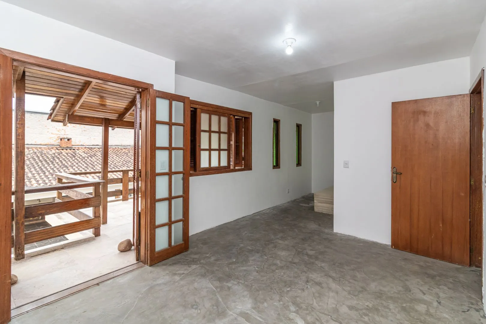 Imagem Casa no bairro Sarandi com 4 dormitórios e 4 vagas