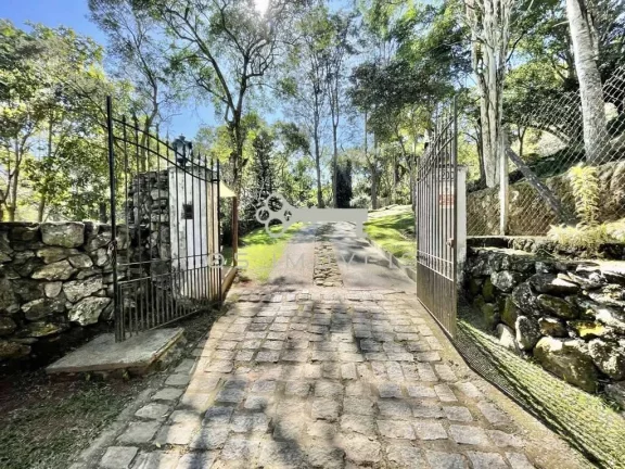 Imagem Casa no Condomínio Moinho Velho 04 Dormitórios sendo 2 suítes