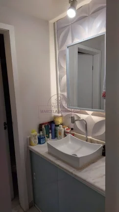 Imagem Apartamento 2 quartos, 2 banheiros, sol da manhã, armários, Praia da Costa