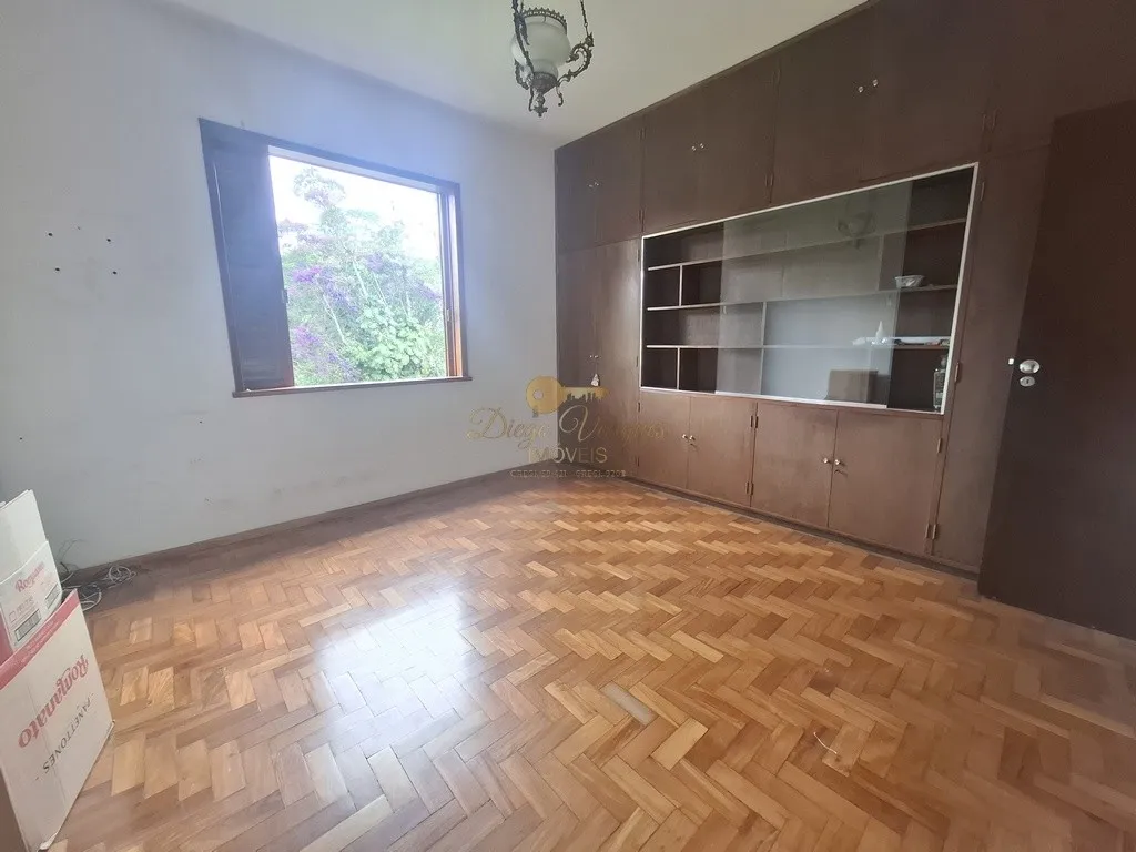 Imagem Casa para Venda em Teresópolis / RJ no bairro Golfe