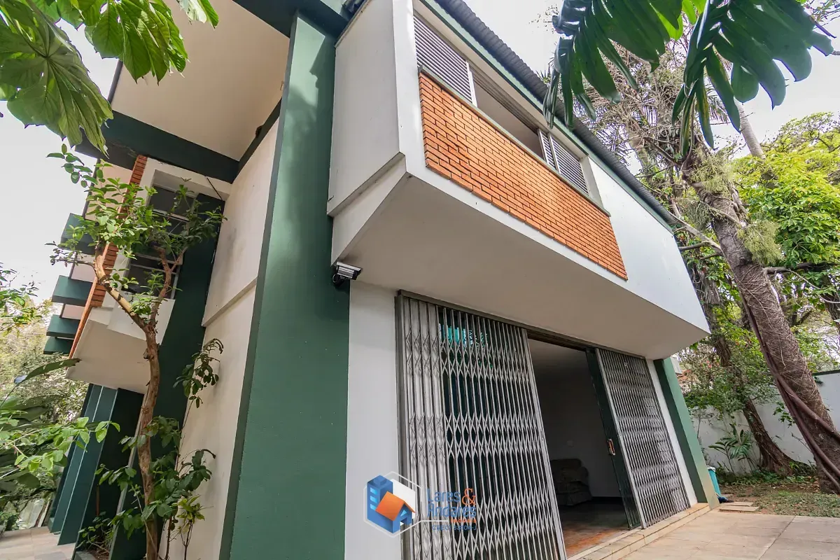 Imagem Casa para venda em Granja Julieta com 3 quartos, sendo 2 suítes, 438m²