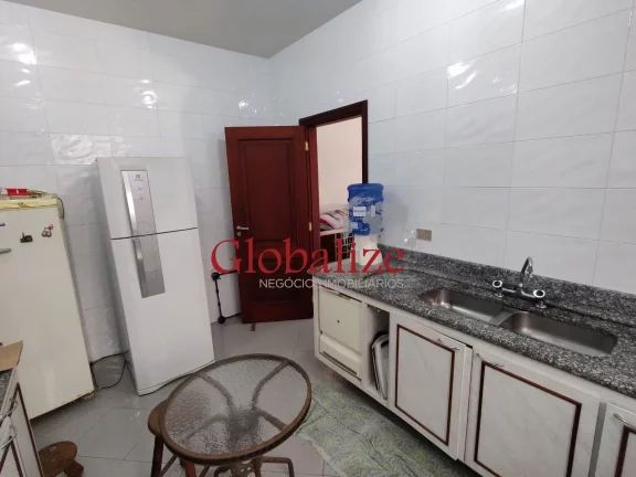 Imagem Sobrado à venda com 4 dormitórios e até 7 vagas, no bairro da Pompéia em Santos por R$ 2.900.000,00