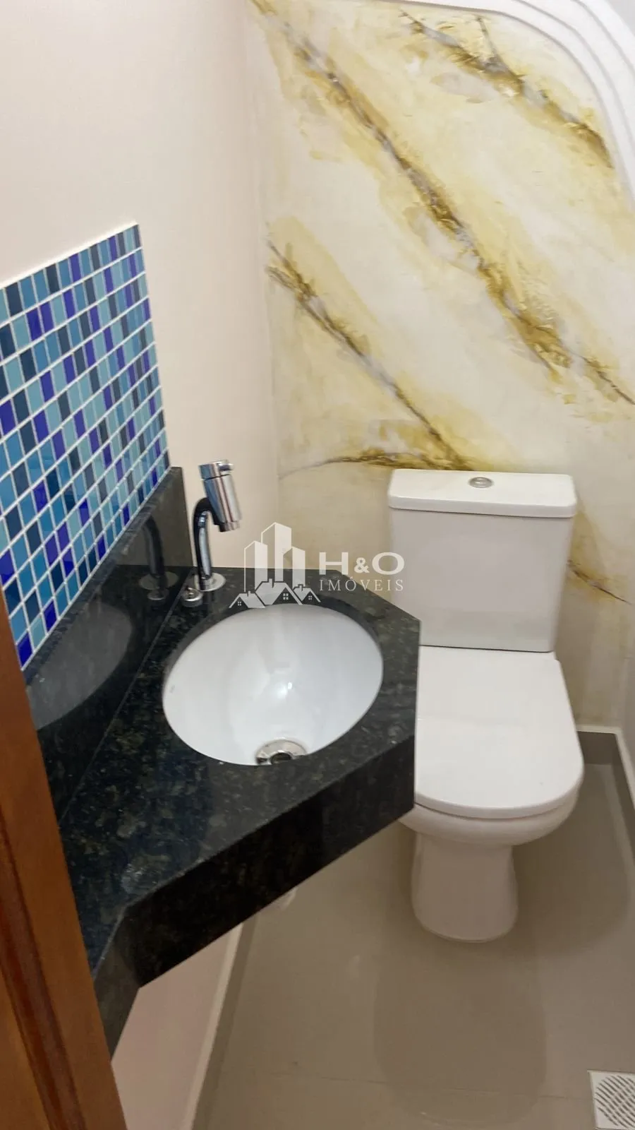 Imagem Sobrado à venda em Itaquera com excelente distribuição dos ambientes e ótimo padrão de conforto para toda a família.