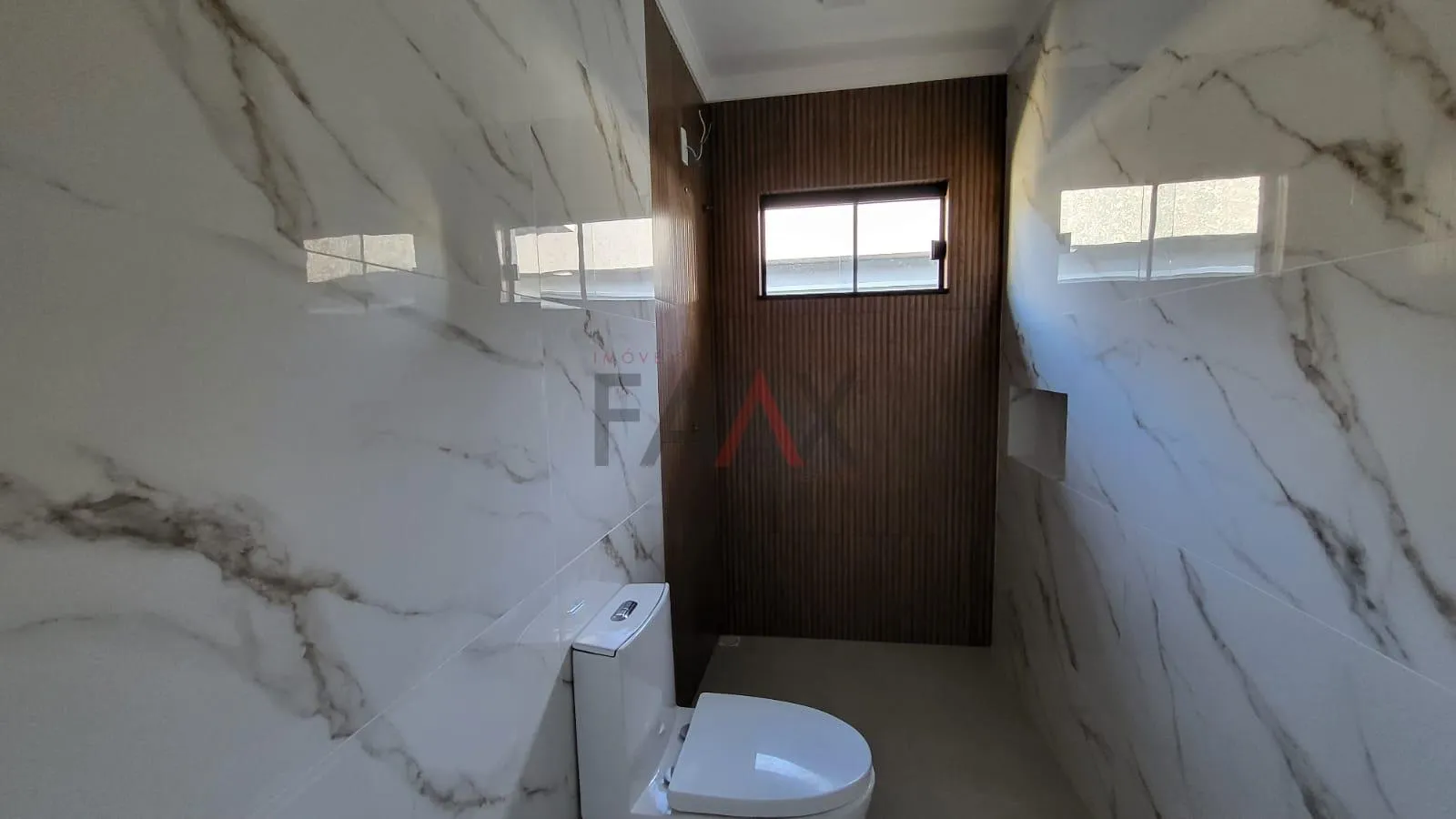 Imagem Casa próximo a Igreja da Divino Espirito Santo à venda em Guarapuava PR