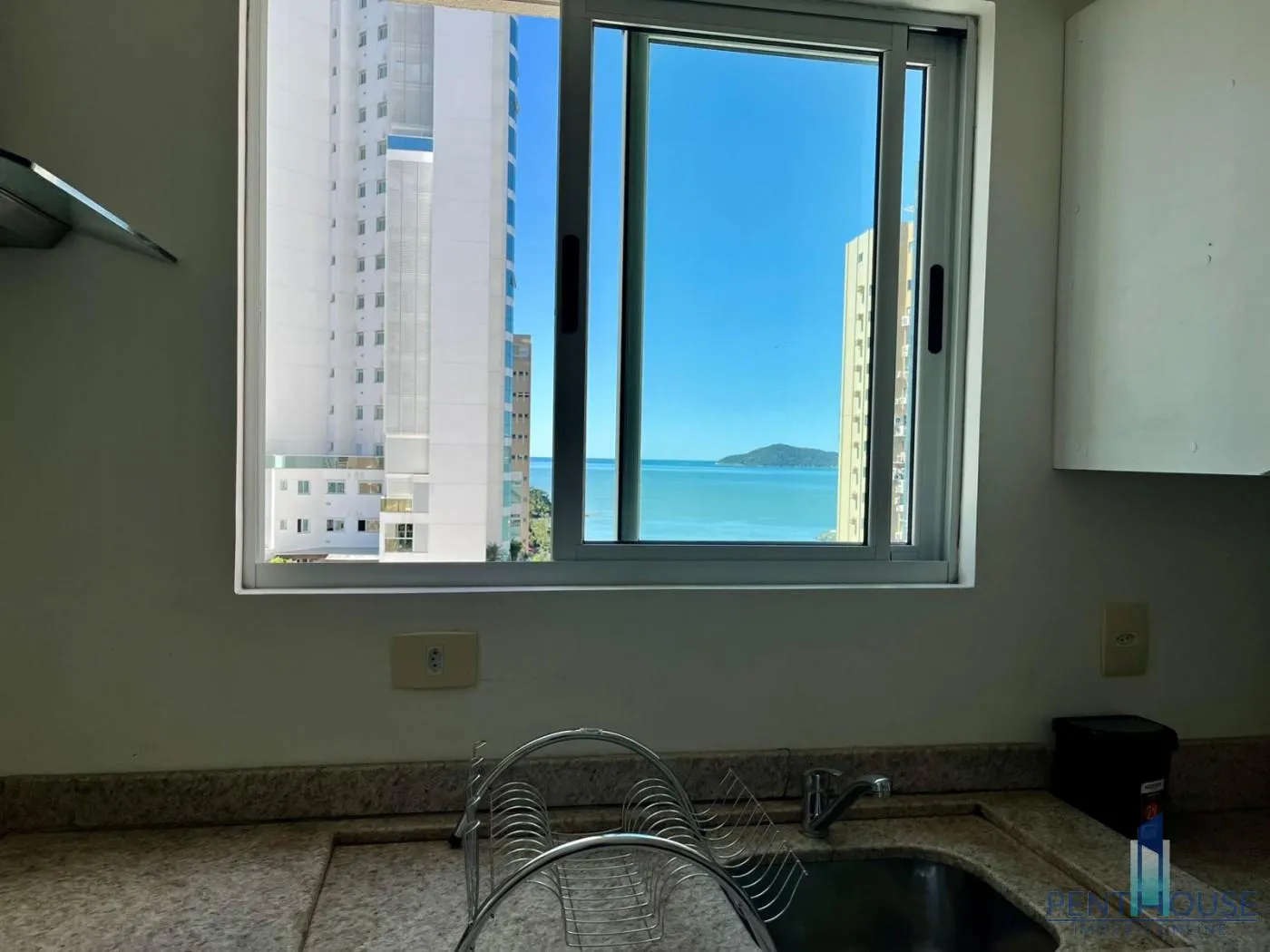 Imagem Apartamento Quadra Mar para Venda em Balneário Camboriú, PIONEIROS, 3 dormitórios, 3 suítes, 4 banheiros, 2 vagas