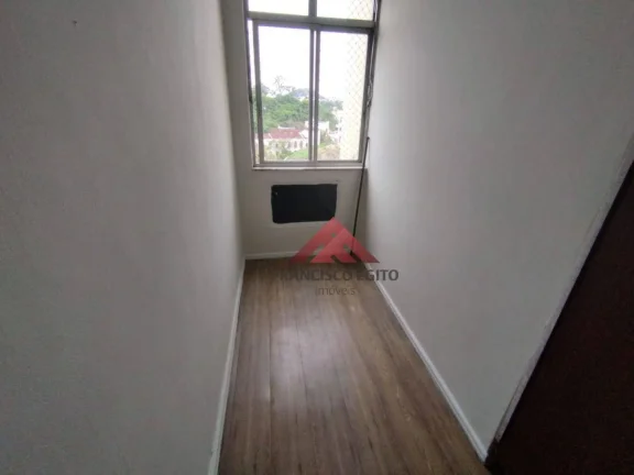 Imagem Apartamento com 2 dormitórios para alugar, 63 m² por R$ 2.163,91/mês - Centro - Niterói/RJ