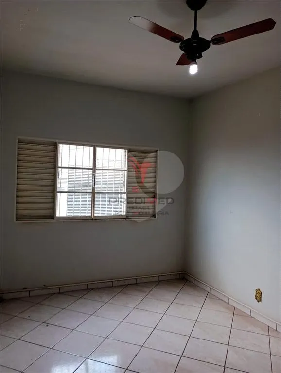 Imagem Casa de 3 quartos, 260m² no bairro Jardim Morumbi, em Lençóis Paulista