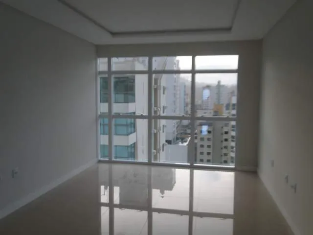 Imagem Apartamento com 3 Quartos à Venda, 130 m² em Itapema