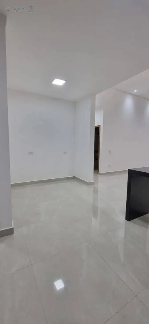 Imagem Casa Moderna Térrea com 3 Suítes e Estrutura de Clube - Próxima ao Shopping