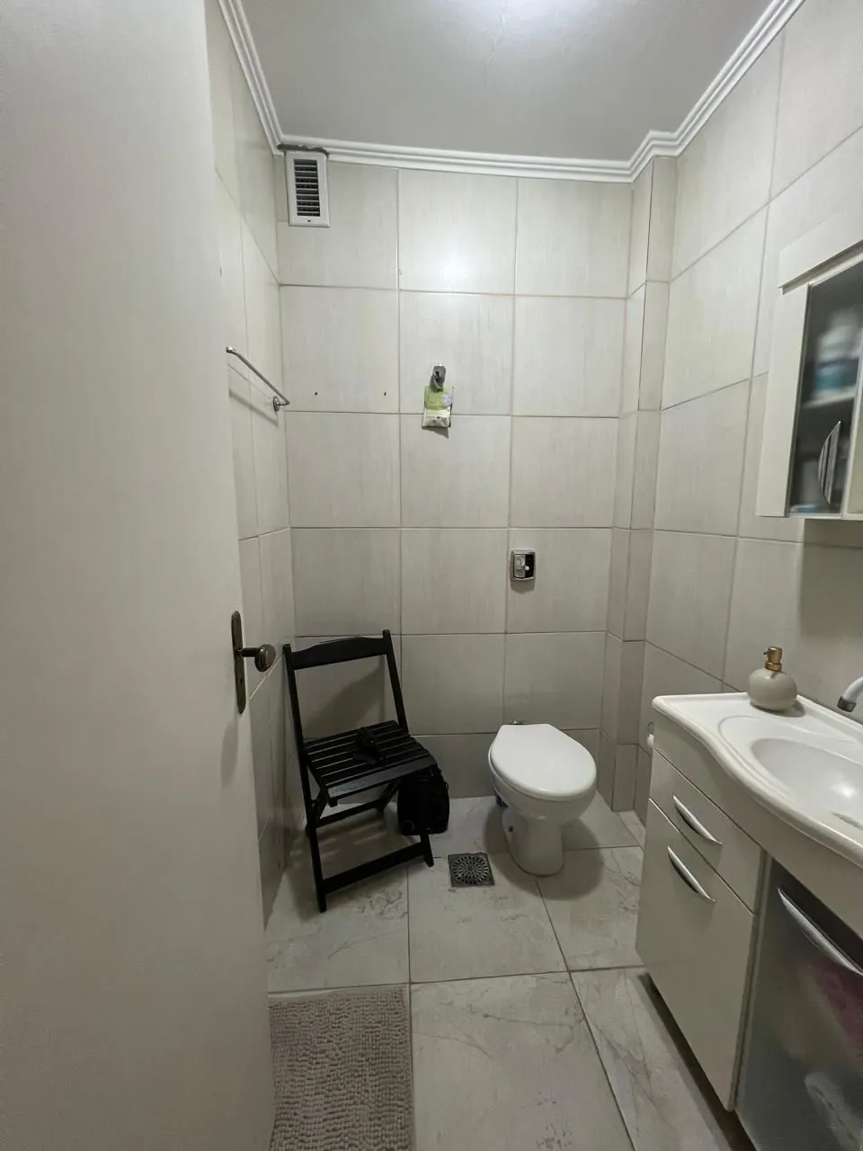 Imagem Apartamento de 3 Dormitórios no Menino Deus - Último Andar, com Suíte e Vaga Coberta!
