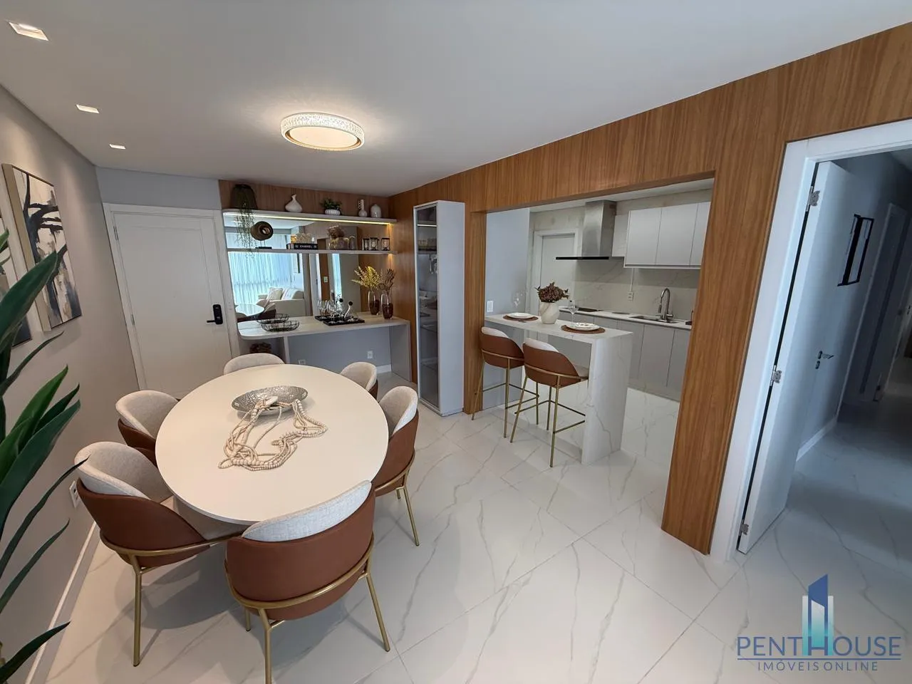 Imagem Apartamento Zona Central para Venda em Balneário Camboriú, CENTRO, 3 dormitórios, 1 suíte, 2 banheiros, 1 vaga
