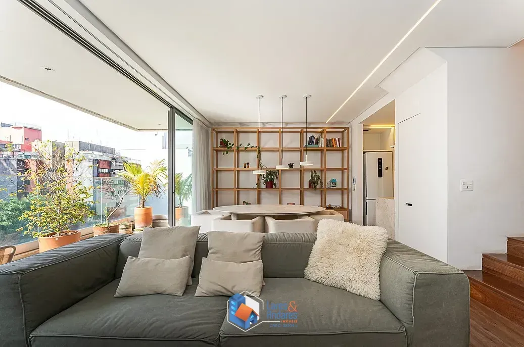 Imagem Duplex para venda em Cerqueira César com 2 quartos, sendo 2 suítes, 118m²