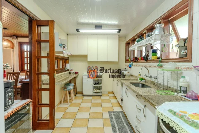 Imagem Chácara com 4 dormitórios à venda, 5850 m² por R$ 750.000,00 - Parque da Ferradura - Campos do Jordão/SP