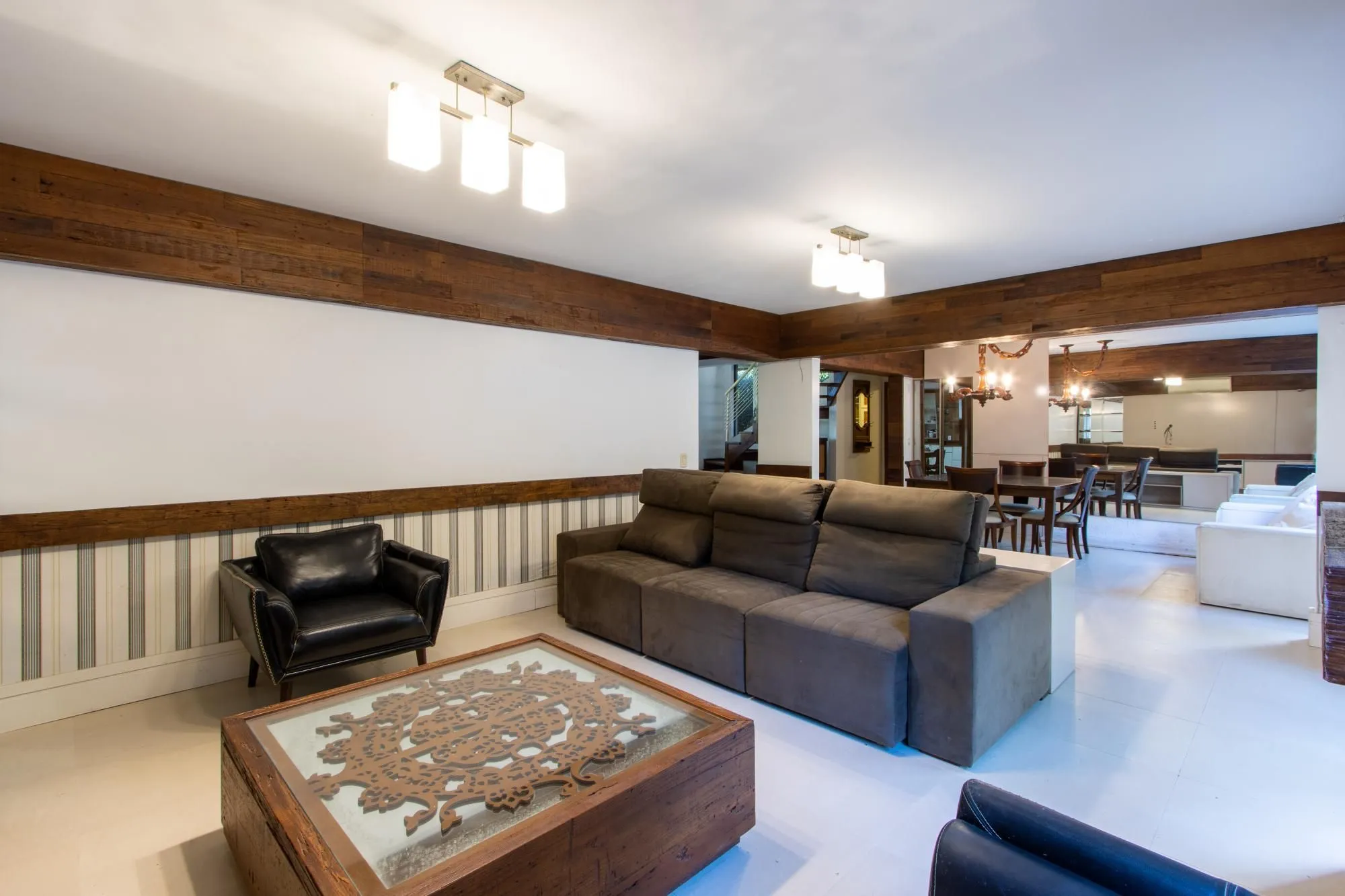 Imagem Excelente Casa em Condominio Fechado com 440,60m Dormitórios, sendo 2 Suítess