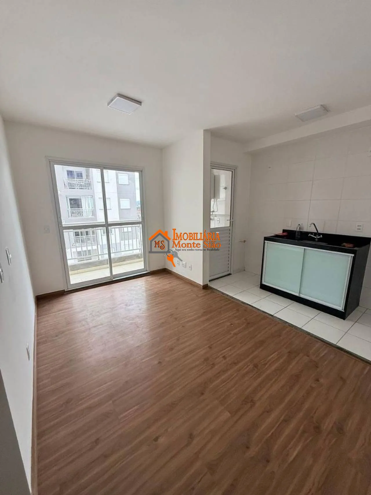 Imagem Apartamento com 2 dormitórios à venda, 44 m² por R$ 360.400,00 - Água Chata - Guarulhos/SP