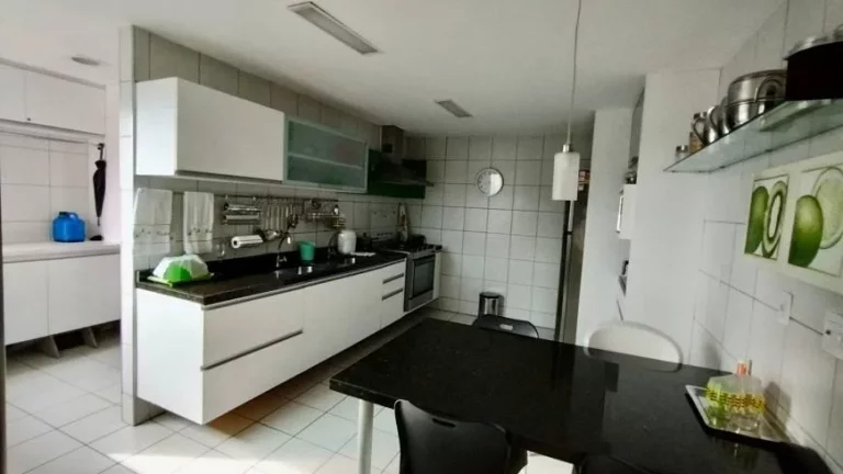 Imagem Apartamento para Venda em Recife, Caxangá, 4 dormitórios, 4 suítes, 5 banheiros, 4 vagas