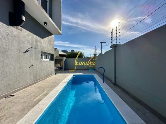 Imagem Sobrado com 4 suítes em condomínio fechado nova/pronta
