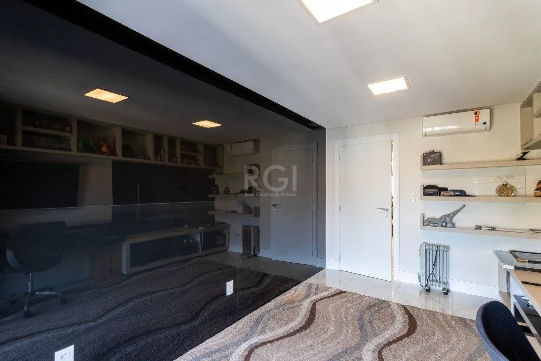 Imagem Apartamento para Venda - 323m², 3 dormitórios, sendo 3 suites, 4 vagas - Centro