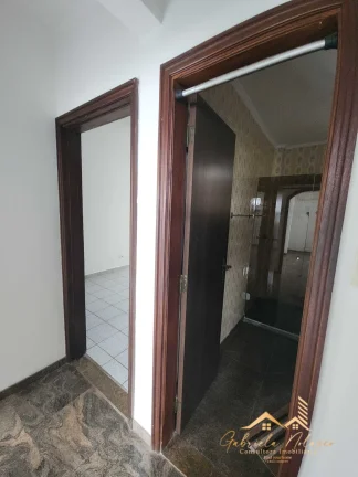Imagem Apartamento Padrão em prédio frente mar