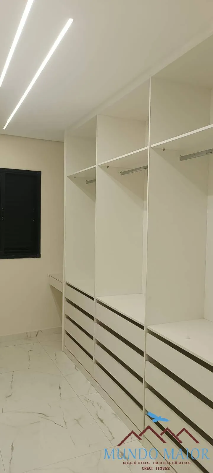 Imagem Lindo Apto Planejado com Suíte e Elevador - É Só Entrar e Morar!