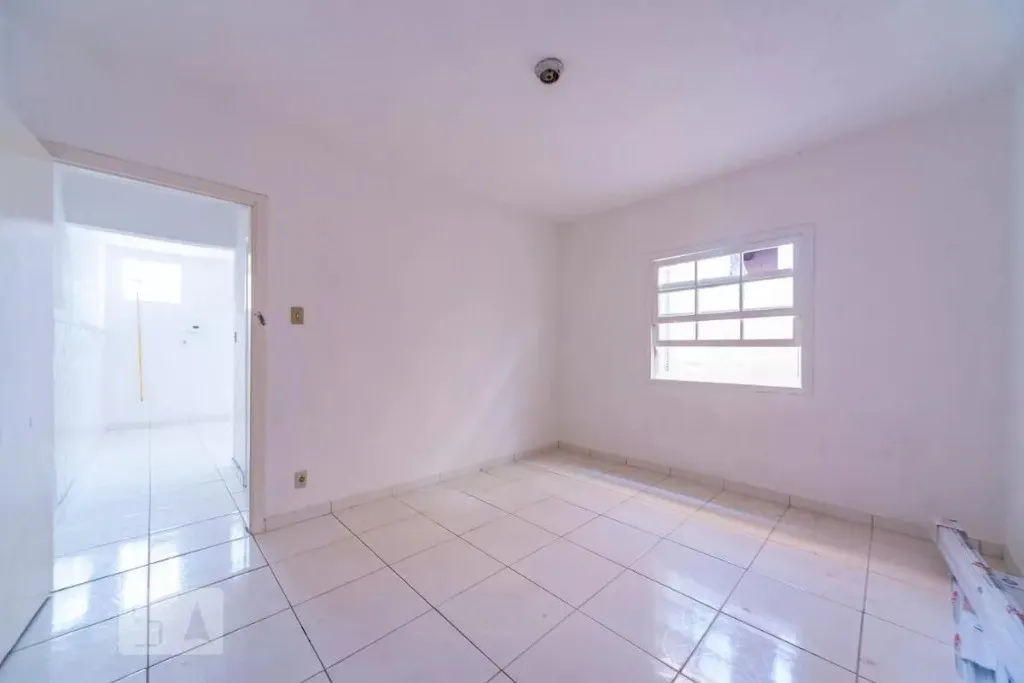 Imagem Casa para locação na Vila Bela Vista: 1 quarto, 1 banheiro, 1 vaga de garagem - Santo André-SP