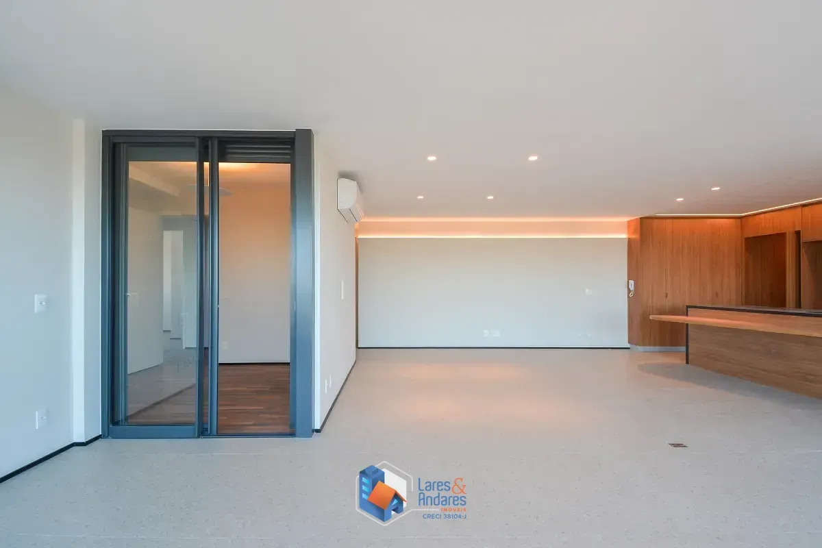 Imagem Apartamento para venda e locação em Pinheiros com 3 quartos, sendo 3 suítes, 178m²