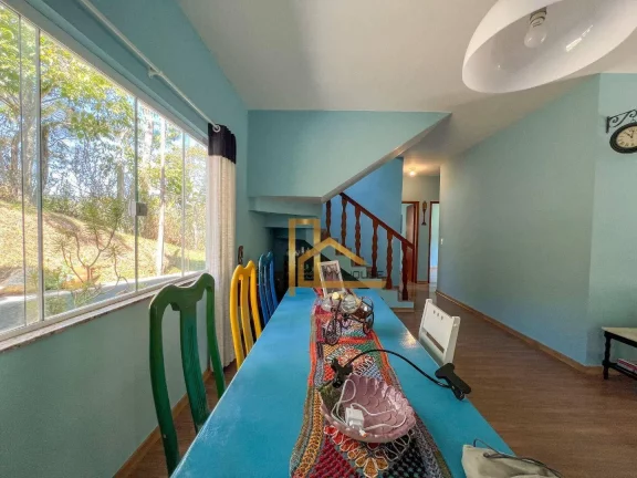 Imagem A Casa Perfeita para Suas Memórias - 4 quartos e lazer privativo dentro de condomínio