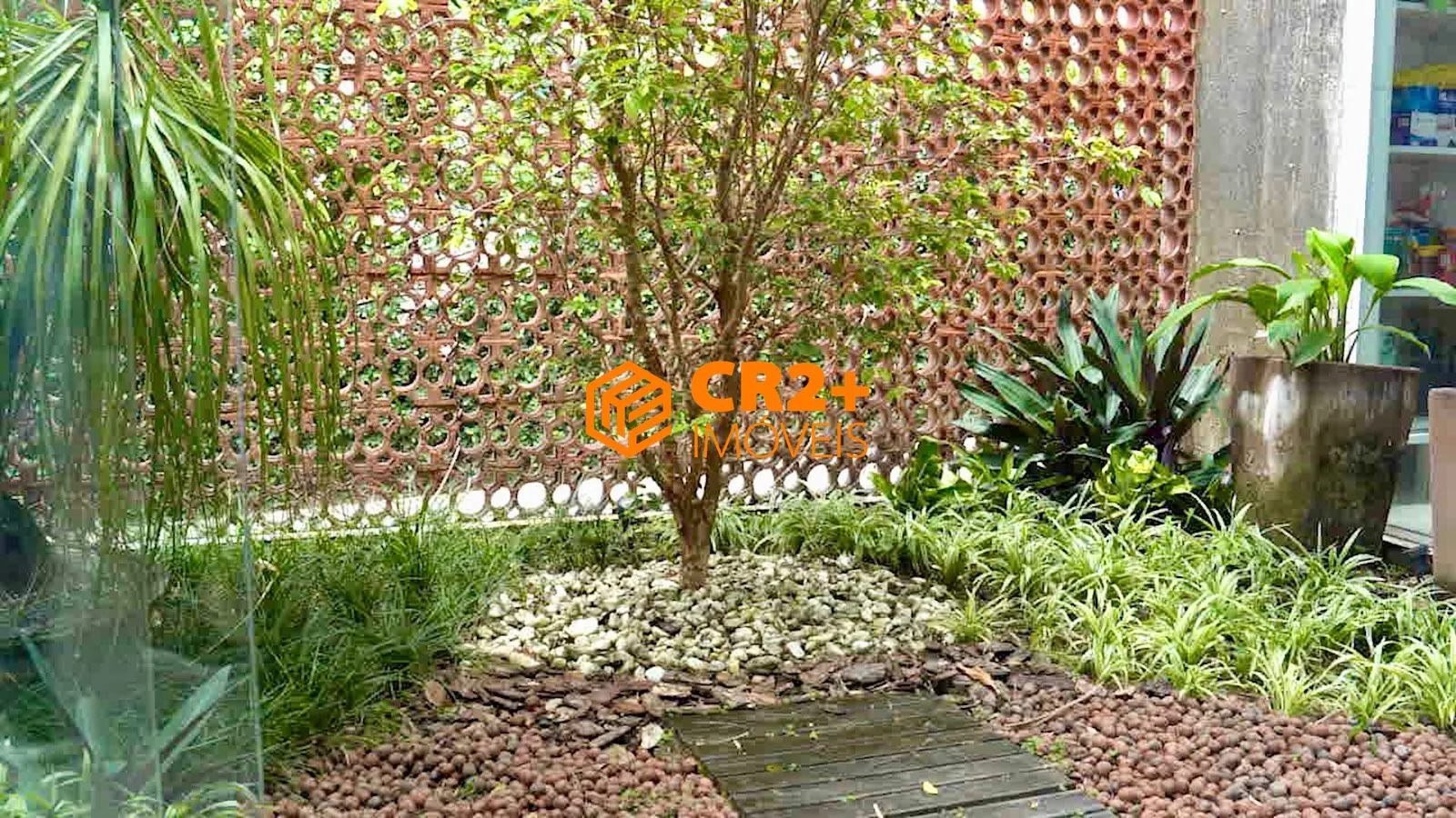 Imagem Vendo Casa de Alto Padrão com Estrutura Completa e Lazer Privativo 390m2. Portei