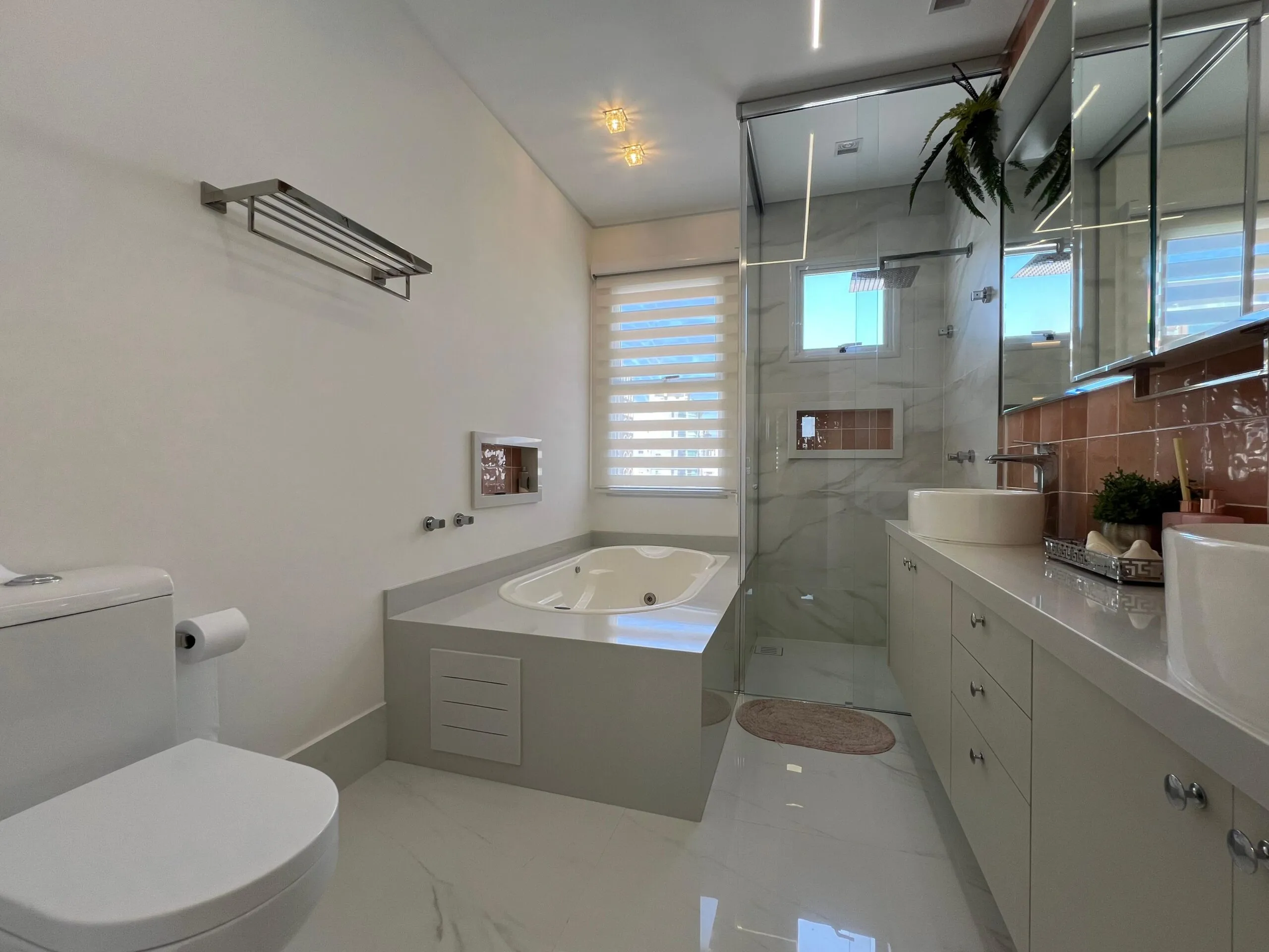 Imagem Apartamento à venda com 305m2 por R$ 7.495.000,00