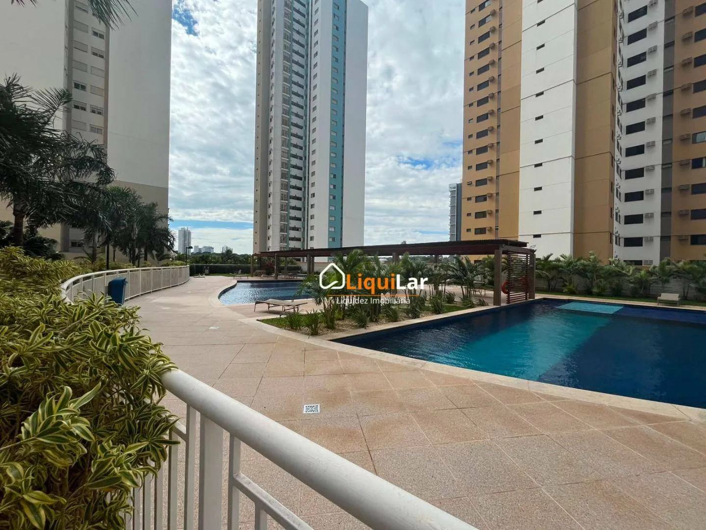 Imagem Apartamento Novo à Venda em Frente ao Shopping Campo Grande com 142 m², 3 Suítes, Sacada Gourmet e 2 Vagas