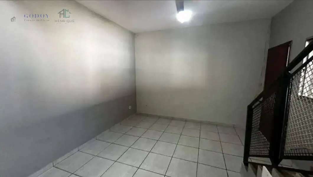Imagem Sobrado à venda em Pindamonhangaba, Vitória Vale II, com 2 quartos, 130m²