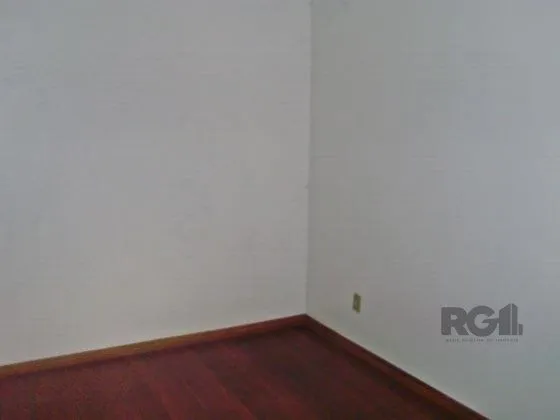 Imagem Casa para Venda - 218m², 5 dormitórios, sendo 1 suites, 2 vagas - Vila Nova