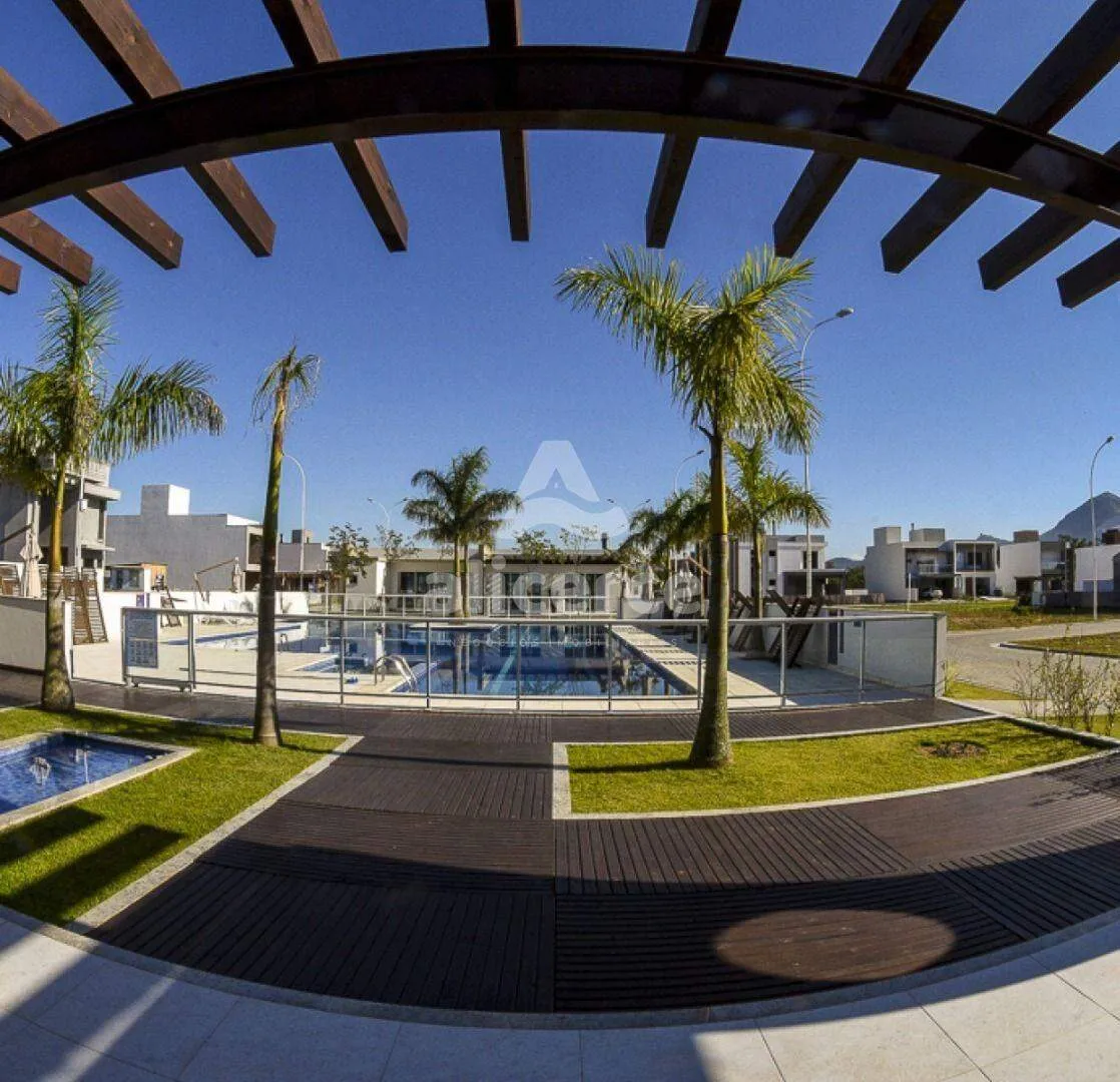 Imagem Excelente Oportunidade de Investimento em Condomínio Completo! Casa à venda no Delta Ville - Biguaçu/SC