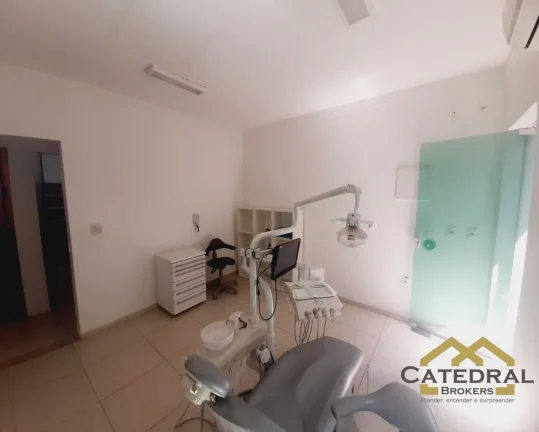 Imagem Casa comercial térrea à Venda para fins comerciais no Jardim Cica em Jundiaí/SP