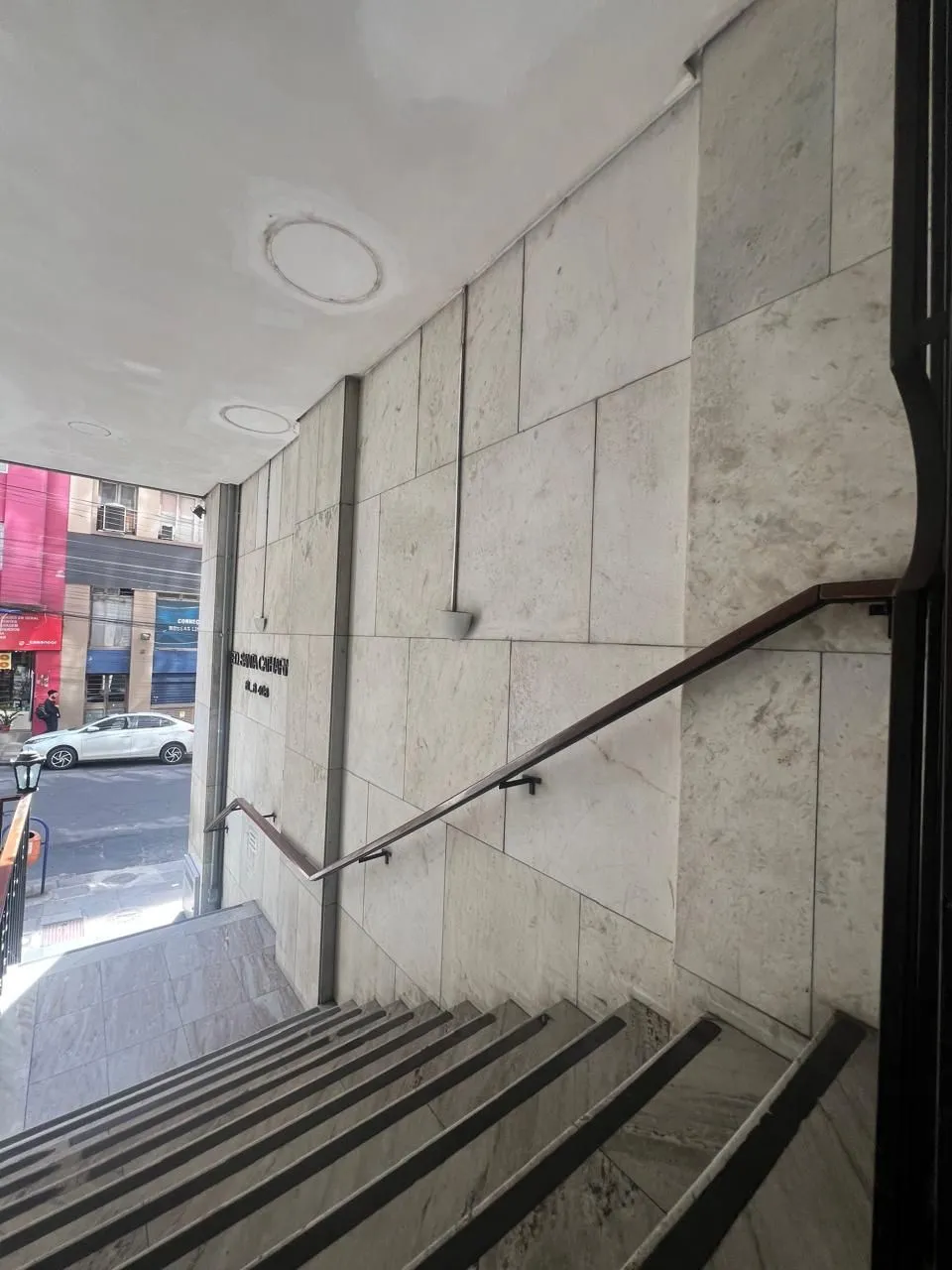 Imagem EXCELENTE E AMPLO APARTAMENTO 3 DORMITÓRIOS NO CENTRO - MUITA LUZ E O MELHOR DA VIDA URBANA!