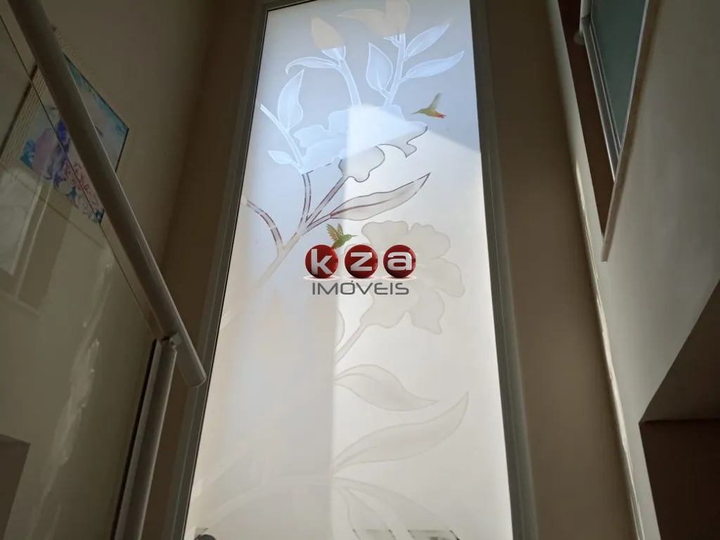 Imagem Imperdível oportunidade! Casa no condomínio Portal do Jequitibá à venda em Valinhos-SP, 3 suítes, 2 salas, 4 banheiros, 4 vagas de garagem e 278m².