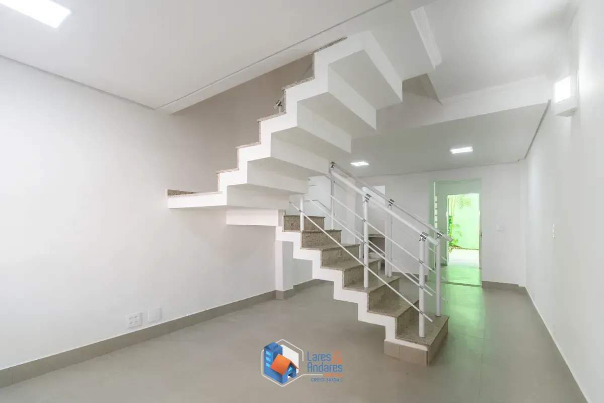 Foto do imóvel Casa para venda em Vila Mariana com 3 quartos, sendo 1 suíte, 103m² em Rua Embuaçu