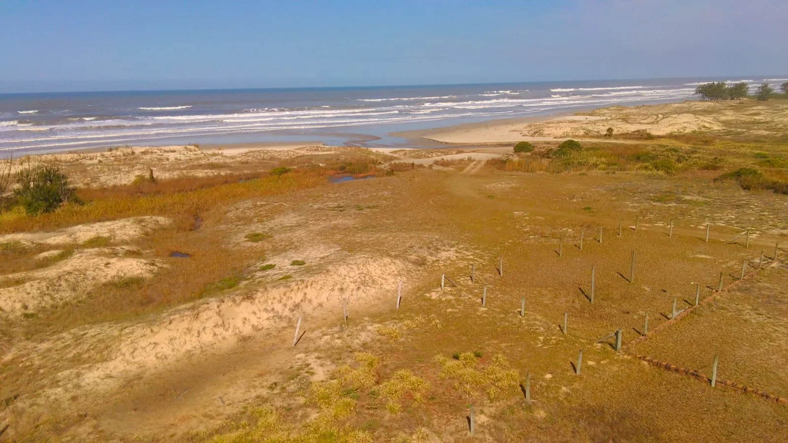Imagem Terreno à venda em Torres, Praia Real, 300m2