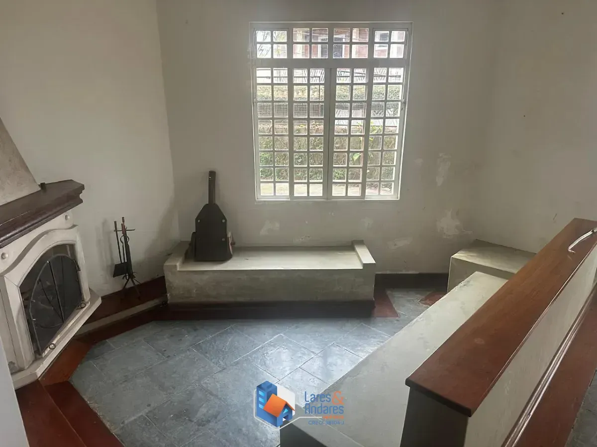 Imagem Sobrado para venda em Jardim Peri com 3 quartos, sendo 1 suíte, 300m²