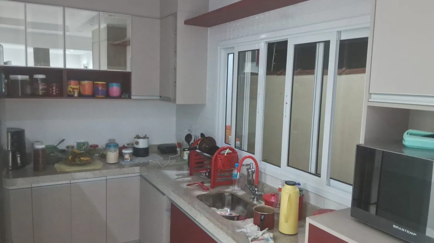 Imagem Casa à venda 3 Quartos, 1 Suite, 3 Vagas, 300M², Santana, Pindamonhangaba - SP