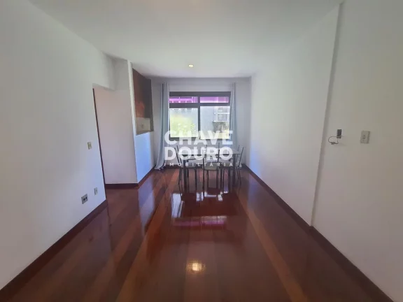 Foto do imóvel Apartamento de 1 Quarto com 1 Vaga de garagem para venda no Alto, em Teresópolis RJ em Rua Mello Franco