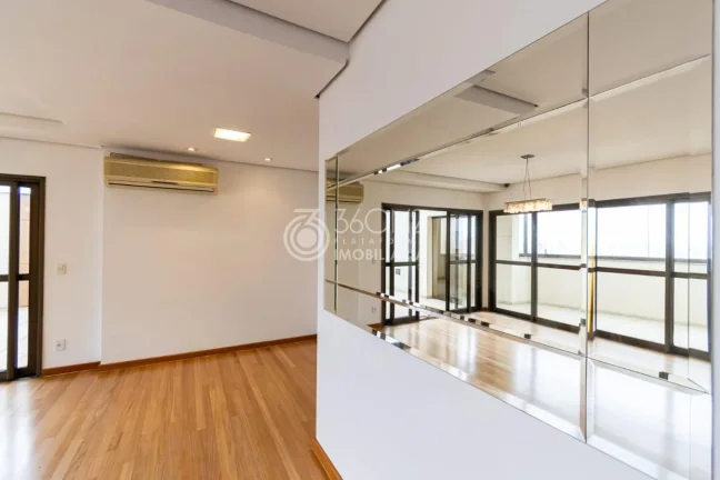 Imagem Triplex para Venda em São Paulo / SP no bairro Mirandópolis