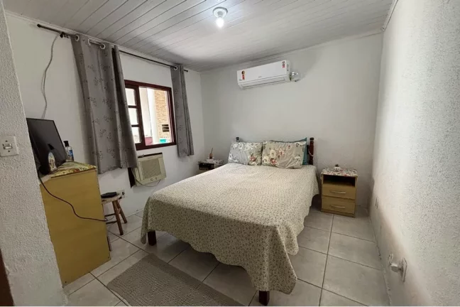Imagem Casa para venda no bairro Guajuviras em Canoas