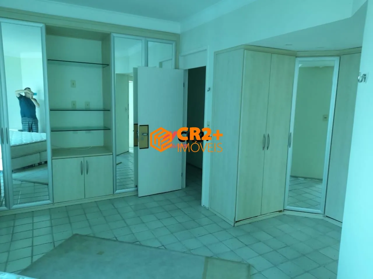 Imagem Apartamento a Venda 268m² com 4 quartos, 2 suítes no bairro Boa Viagem em Recife