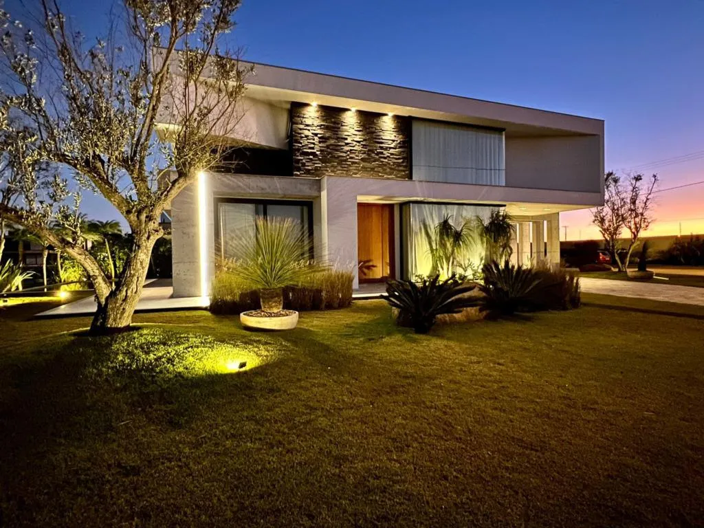 Imagem Casa em Condominio 5 Dormitórios - Bairro xangri-la