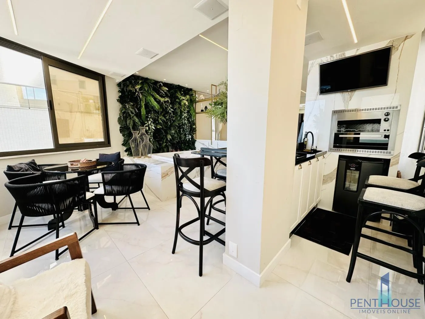Imagem Apartamento Frente Mar para Venda em Balneário Camboriú, CENTRO, 3 dormitórios, 3 suítes, 4 banheiros, 1 vaga