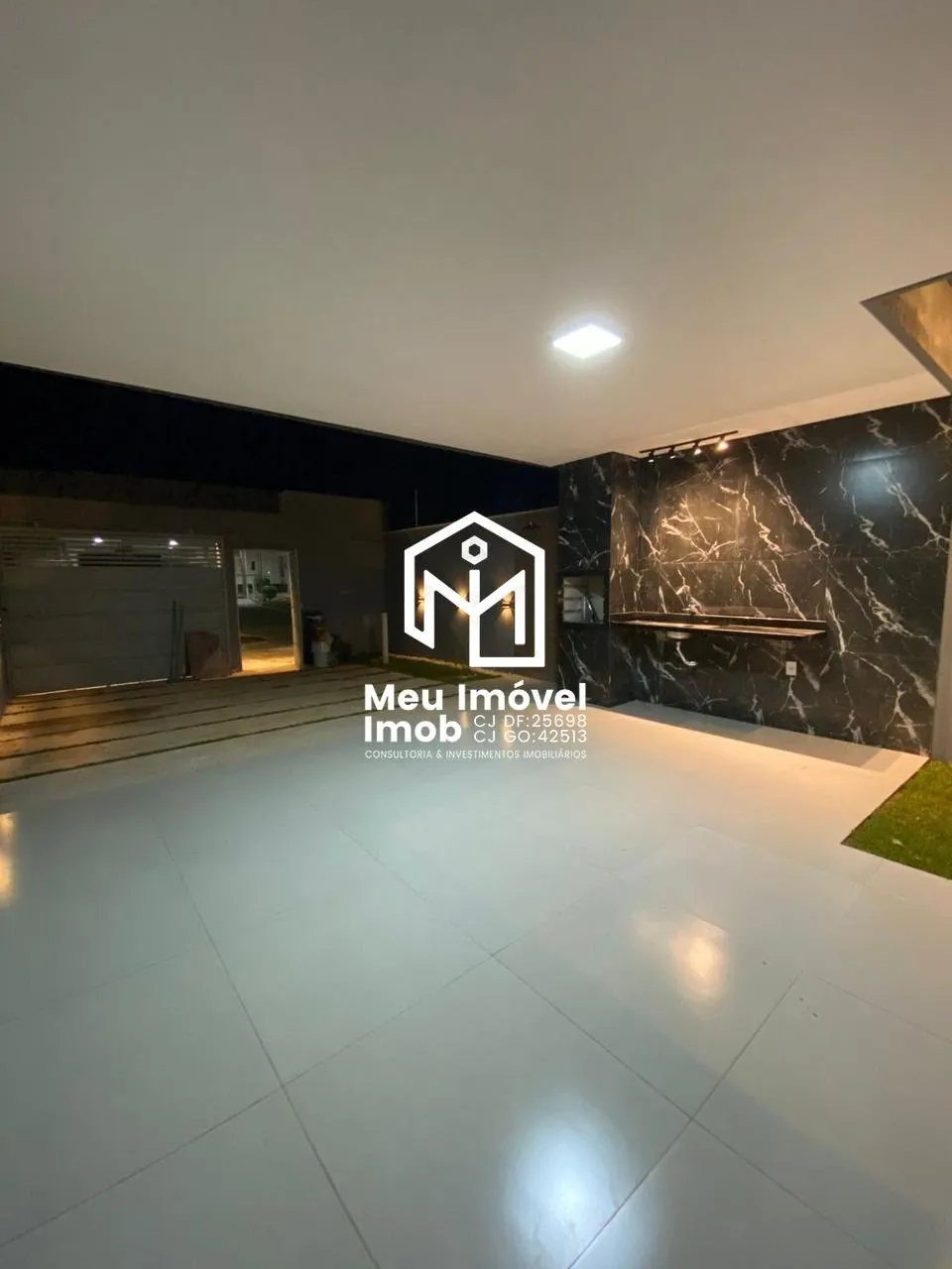Imagem Casa 03 Quartos 1 Suíte 3 Vagas 120m² Luziânia/GO