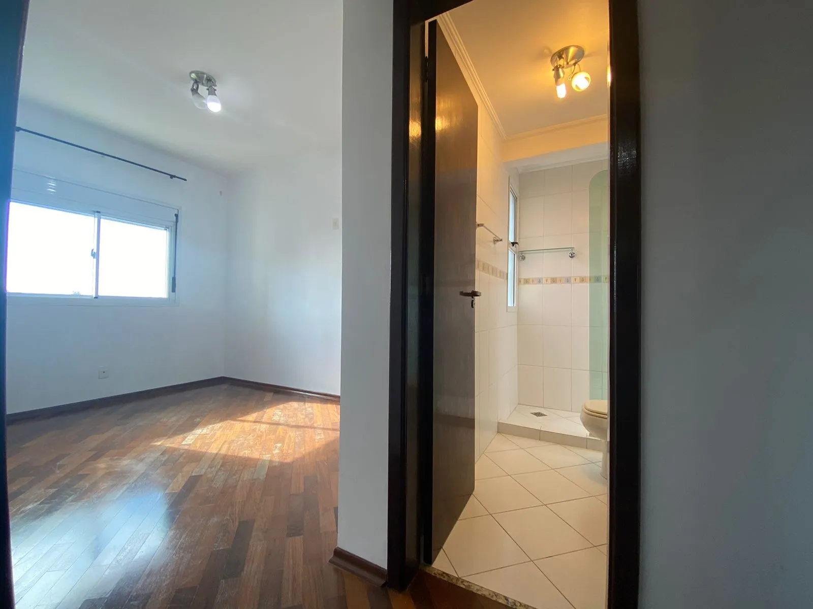 Imagem Lindo Apartamento de 148M² Condomínio Edifício Ettore Marangoni de 3 Suítes